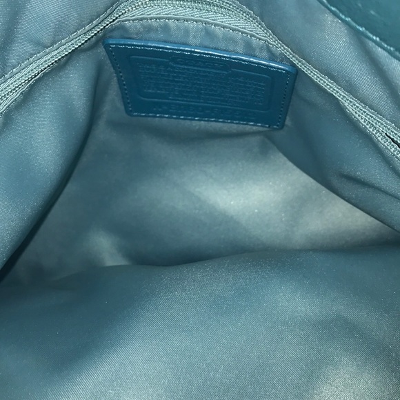 Coach satchel in teal color with a removable strap - Picture 5 of 8